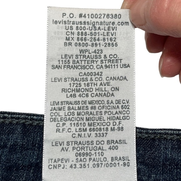 Signature by Levi Strauss & Co. Modern Skinny Dark Wash Jeans Size 12 L/C - Picture 10 of 13